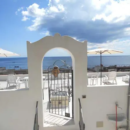 Eoliando Per - Lipari Mare Hébergement de vacances *