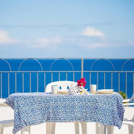 Eoliando Per - Lipari Mare Hébergement de vacances Canneto (Lipari)